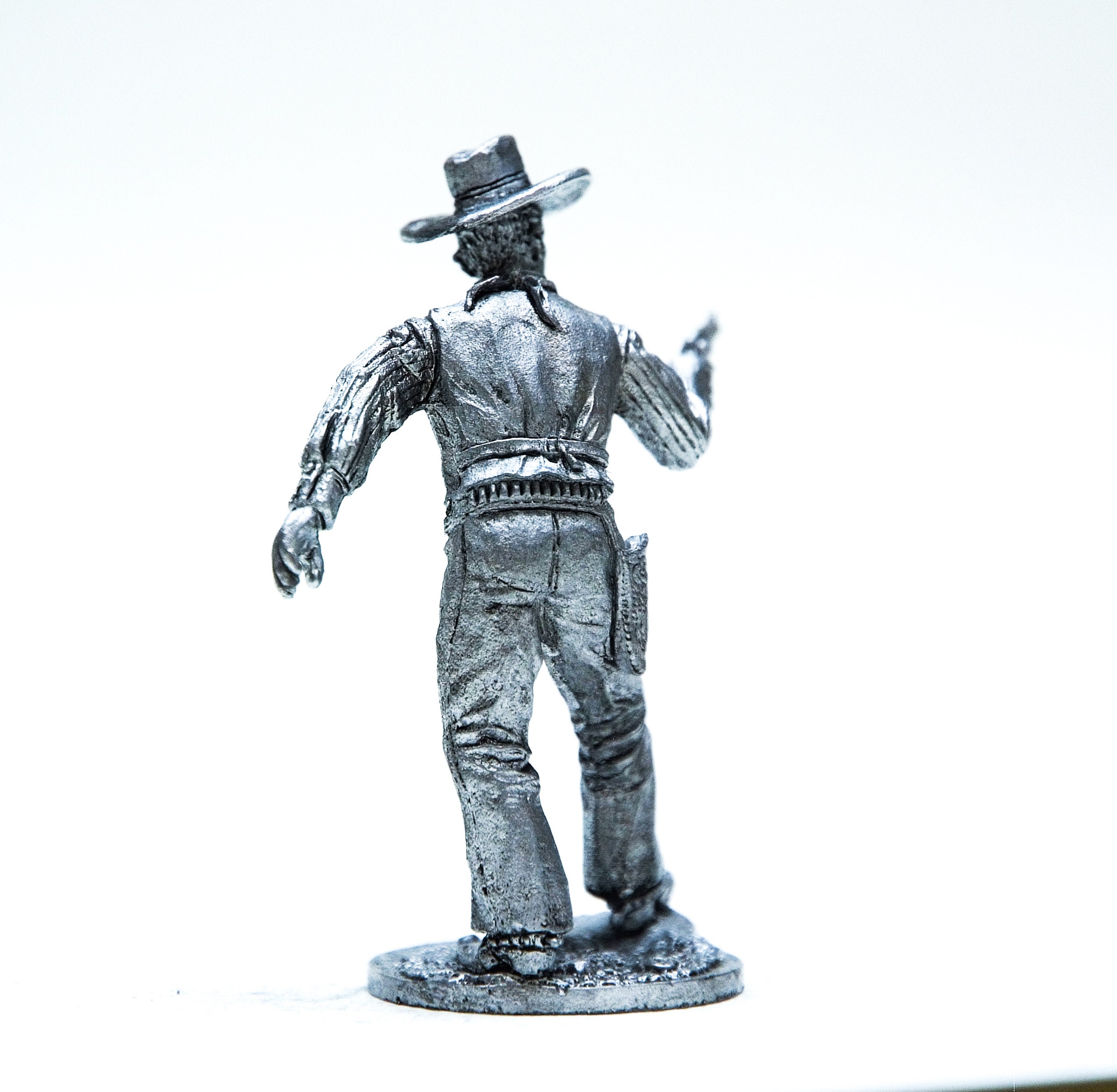 Details about   Painted WILD WEST Cowboy 19th century Metal Tin Figure 1/32 