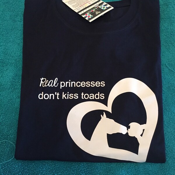 HORSE TEE girls shirt pony real princesses don't kiss toads LG (8/10)