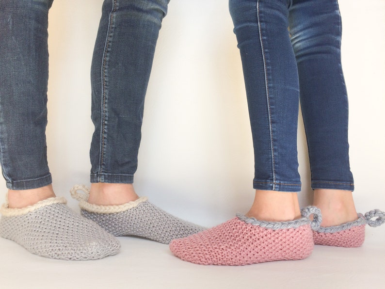 Knitted day slippers, Knitting pattern, gift for teens, beginner pattern, PDF, gift for her, DIY, unisex slippers image 2