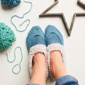Knitted fluffy slippers, Knitting pattern loafer, teen day slippers pattern, gift for her, unisex slippers