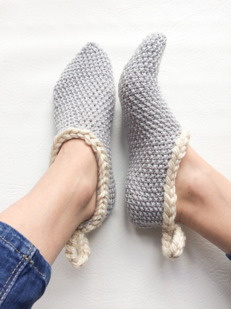 Knitted day slippers, Knitting pattern, gift for teens, beginner pattern, PDF, gift for her, DIY, unisex slippers image 1