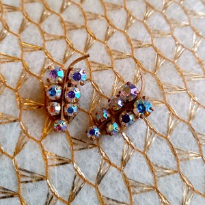 Vintage 50's  Mid Century leaf rhinestone clip earrings