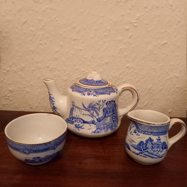 Antieke Shell ware Blue White Willow Kindertheepotset