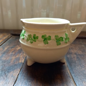 Vintage Sylvac Shamrock cauldron shaped porcelain creamer jug image 1