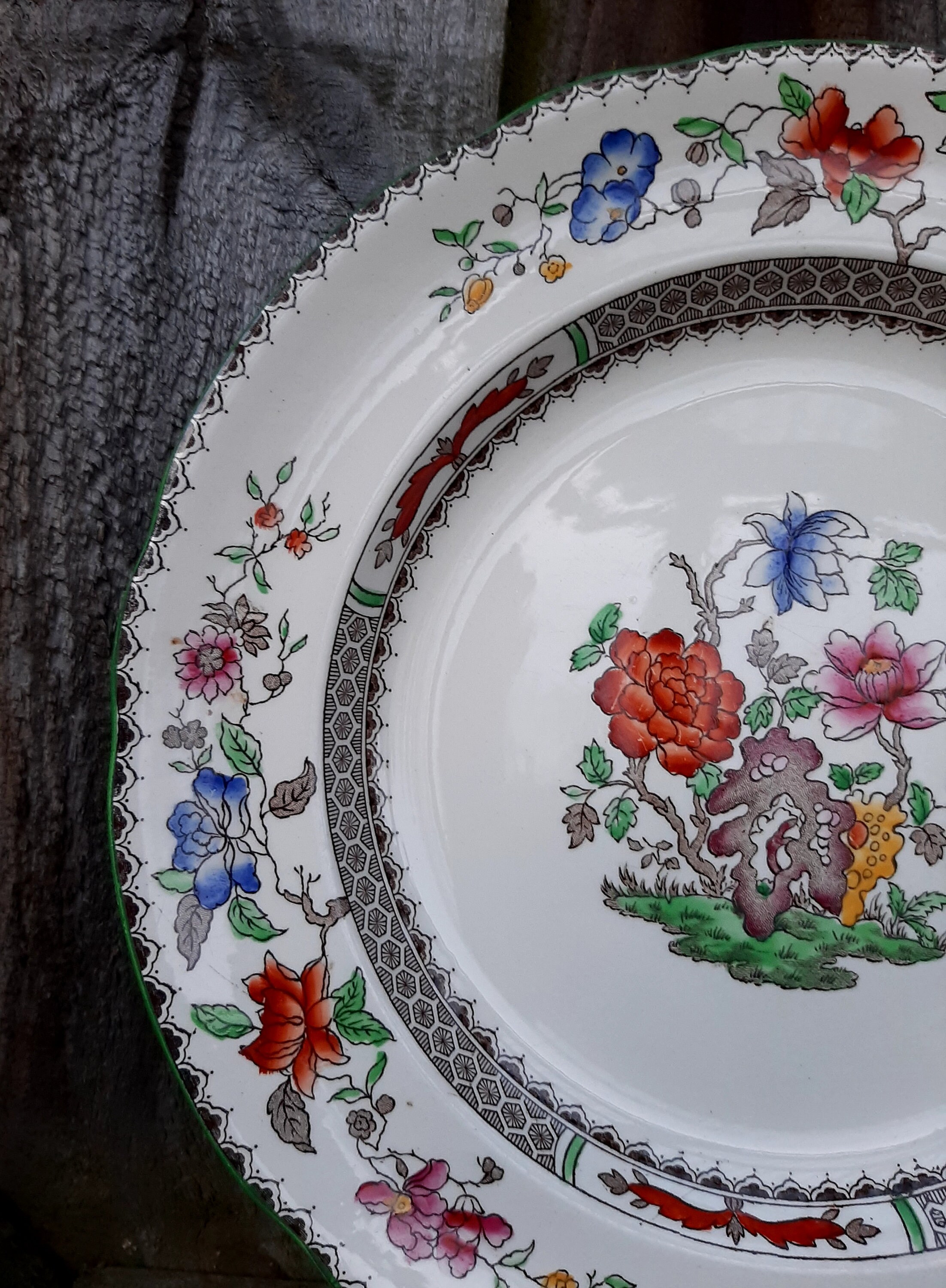 Staffordshire チャイニーズローズプレート 25cm2枚セット Staffordshire チャイニーズローズプレート 25cm2枚セット