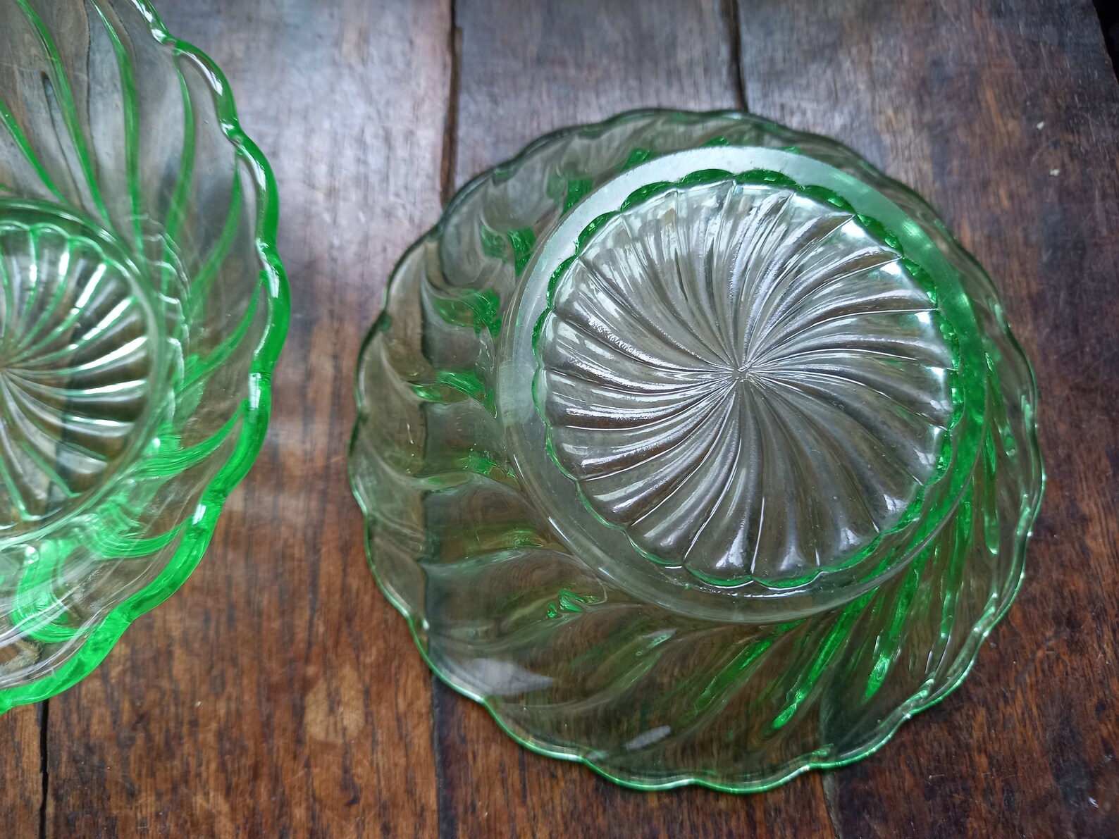 Vintage Art Deco 30's Green Uranium Glass Fruit Salad Bowl Etsy