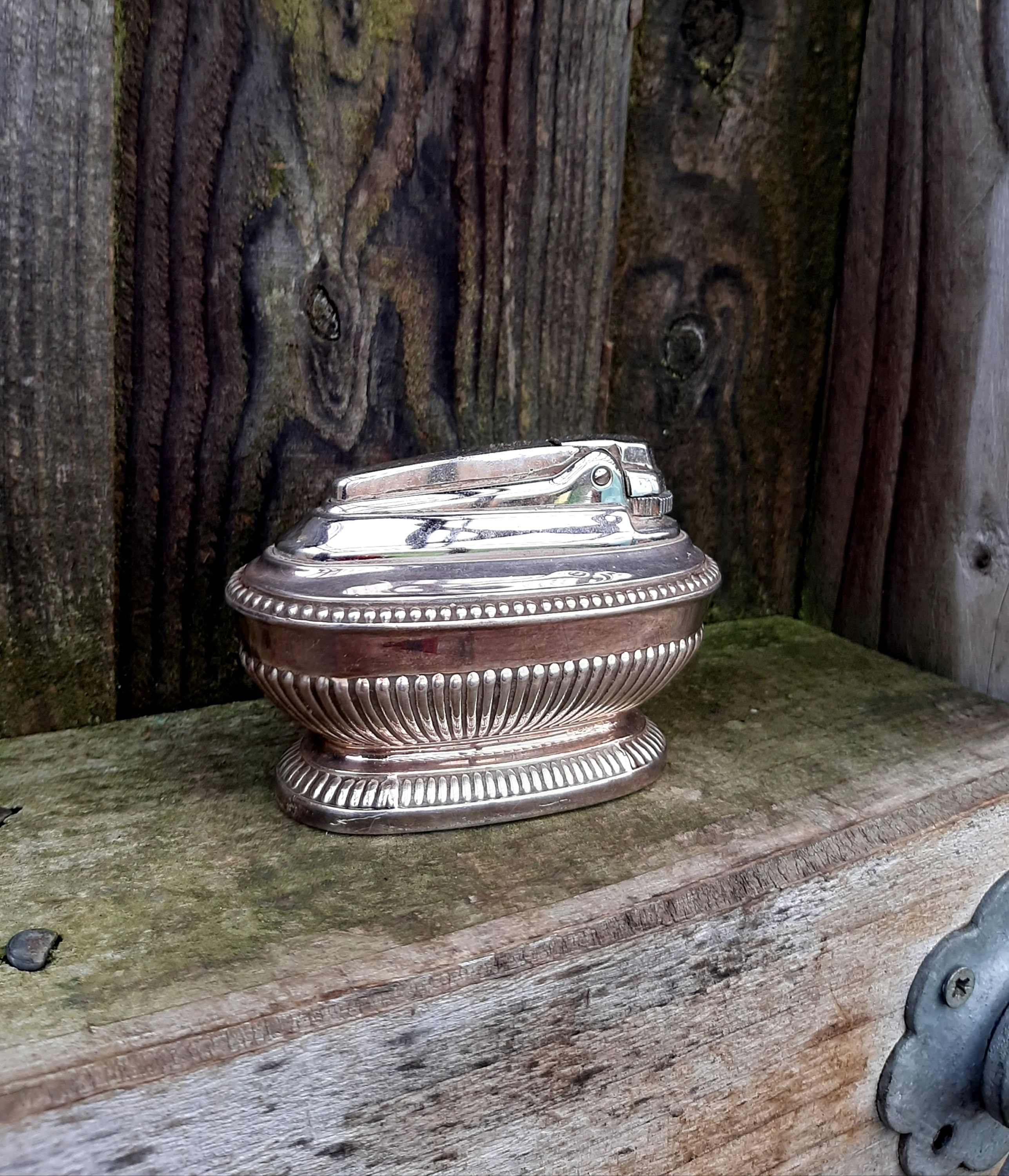 Vintage Ronson Queen Anne Table Lighter, Silver Table