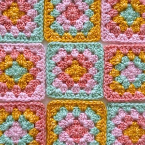 How To Crochet A Granny Square, Crochet Granny Square Pattern, Easy Granny Square Pattern, Granny Square - Classic Granny Square pattern