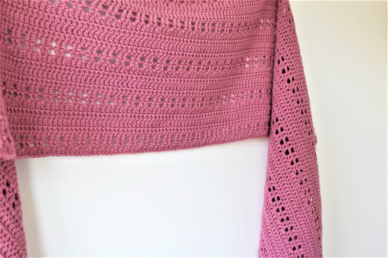 Orla Top Down Shawl, Crochet Shawl Pattern, Crochet Pattern, Filet crochet Shawl, Crochet Shawl, Shawl Pattern, Beginner Crochet Shawl, Easy image 7