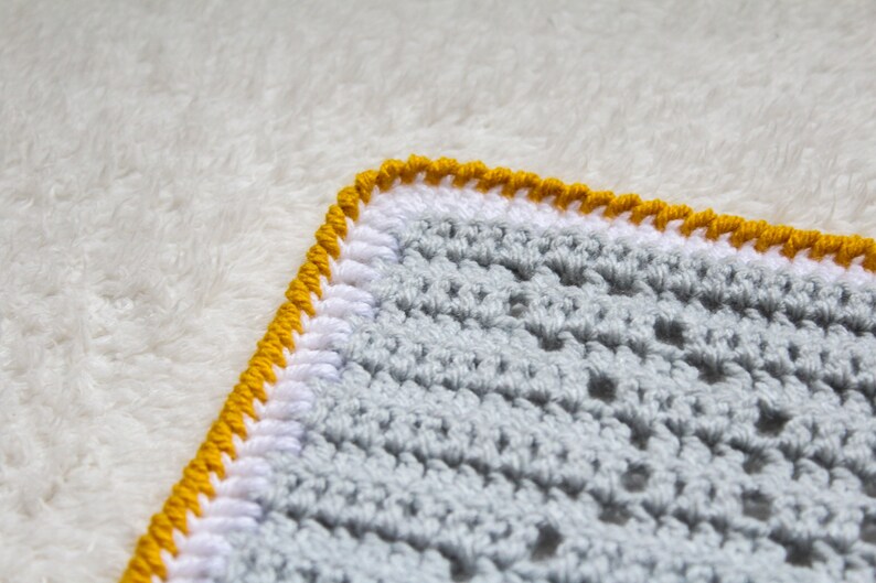 OSCAR Crochet Baby Blanket, crochet Filet Blanket, Crochet Pattern, Crochet Blanket, Filet Crochet, Baby Blanket, Bunny Filet Blanket image 5