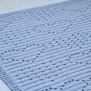 LITTLE LOVE Baby Blanket, Crochet Blanket Pattern, Filet Hearts Baby Blanket, Crochet Pattern, Filet Crochet Blanket Pattern, Baby Blanket image 2