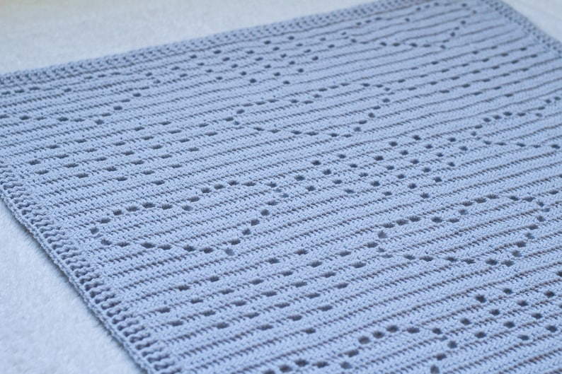 LITTLE LOVE Baby Blanket, Crochet Blanket Pattern, Filet Hearts Baby Blanket, Crochet Pattern, Filet Crochet Blanket Pattern, Baby Blanket image 2