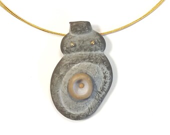 Unique jewellery_terra incognita_fairy stone_carved river stone_mustard seed_gold leaf