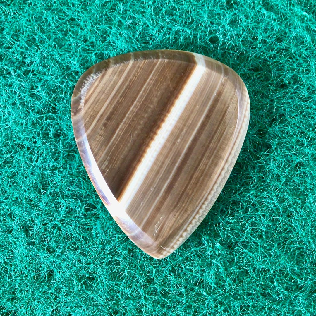 Seashell Guitar Pick/3.9mm Thick. Classic Profile... by Beachsidepicks ...