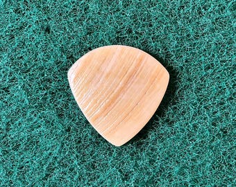 Seashell guitar pick/2.5mm thick. Jazz profile... by BeachSidePicks.