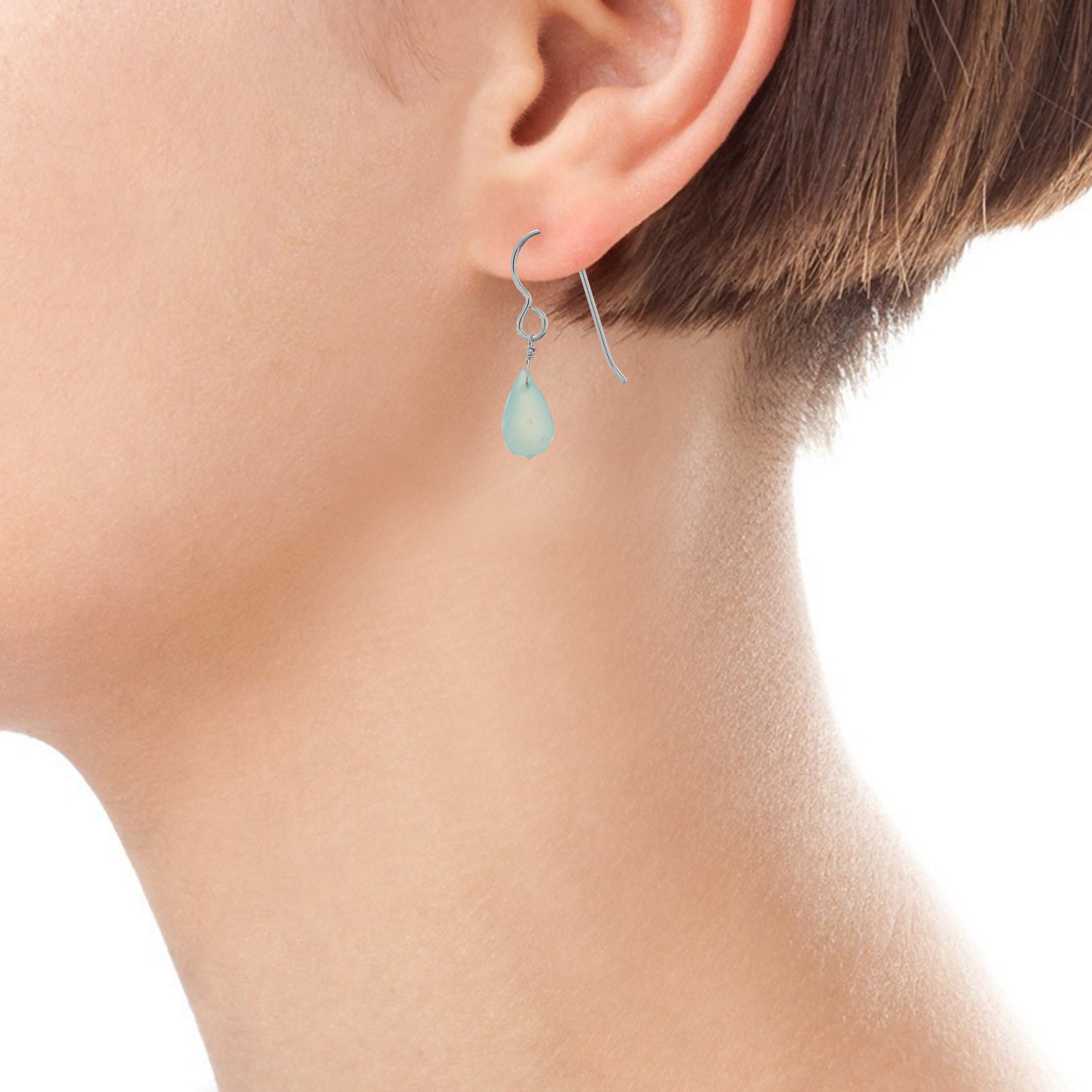 【はくとん( 'ω')ŧ‹\"ŧ‹\"】アクアマリンカルセドニーイヤリング アクアカルセドニーのマーメイドイヤリング ☆蝶バネ | iichi 日々の