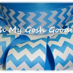 TITAN COPEN ブルー ホワイト シェブロン グログラン リボン - 2 1/4&quot; - 3&quot; 幅 - 5 ヤード - Oh My Gosh Goodies Ribbon