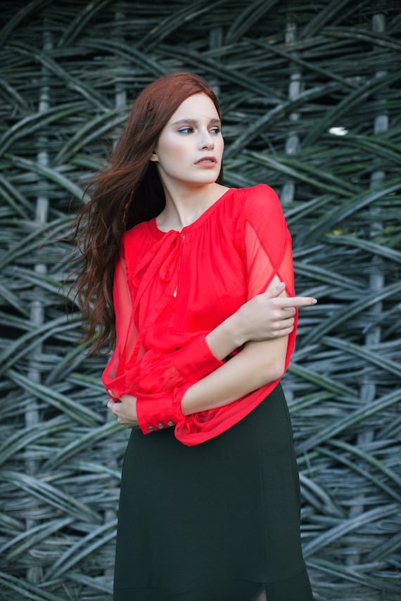 Chemisier soie rouge hotsell