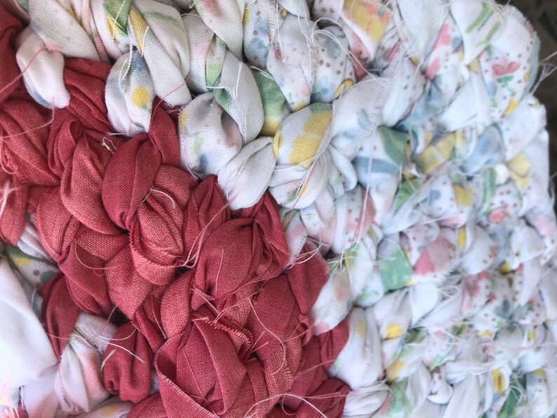 Heart Shaped Rag Rug / Toothbrush Rug / Rose & White Etsy