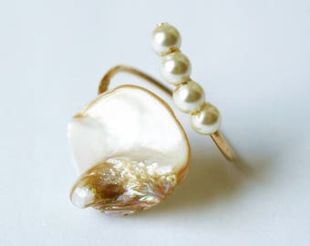 Antonia Shell & Pearl Ring