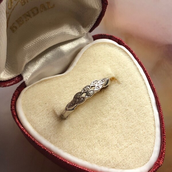 Vintage Mid Century 14K White Gold Diamond Leaf Wedding Band