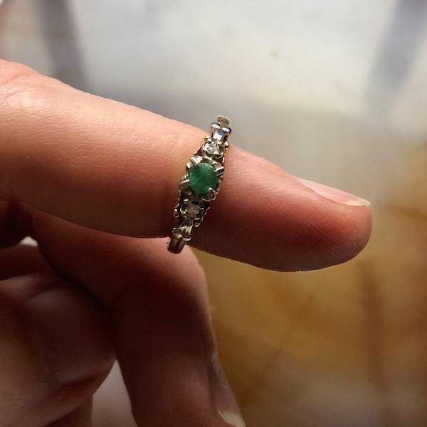 Vintage 14K and 18K Gold Emerald and White Sapphire Ladies Ring