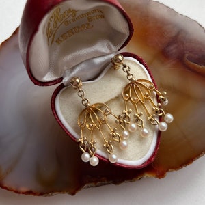 Vintage 14K Yellow Gold Pearl Dangling Chandelier Earrings