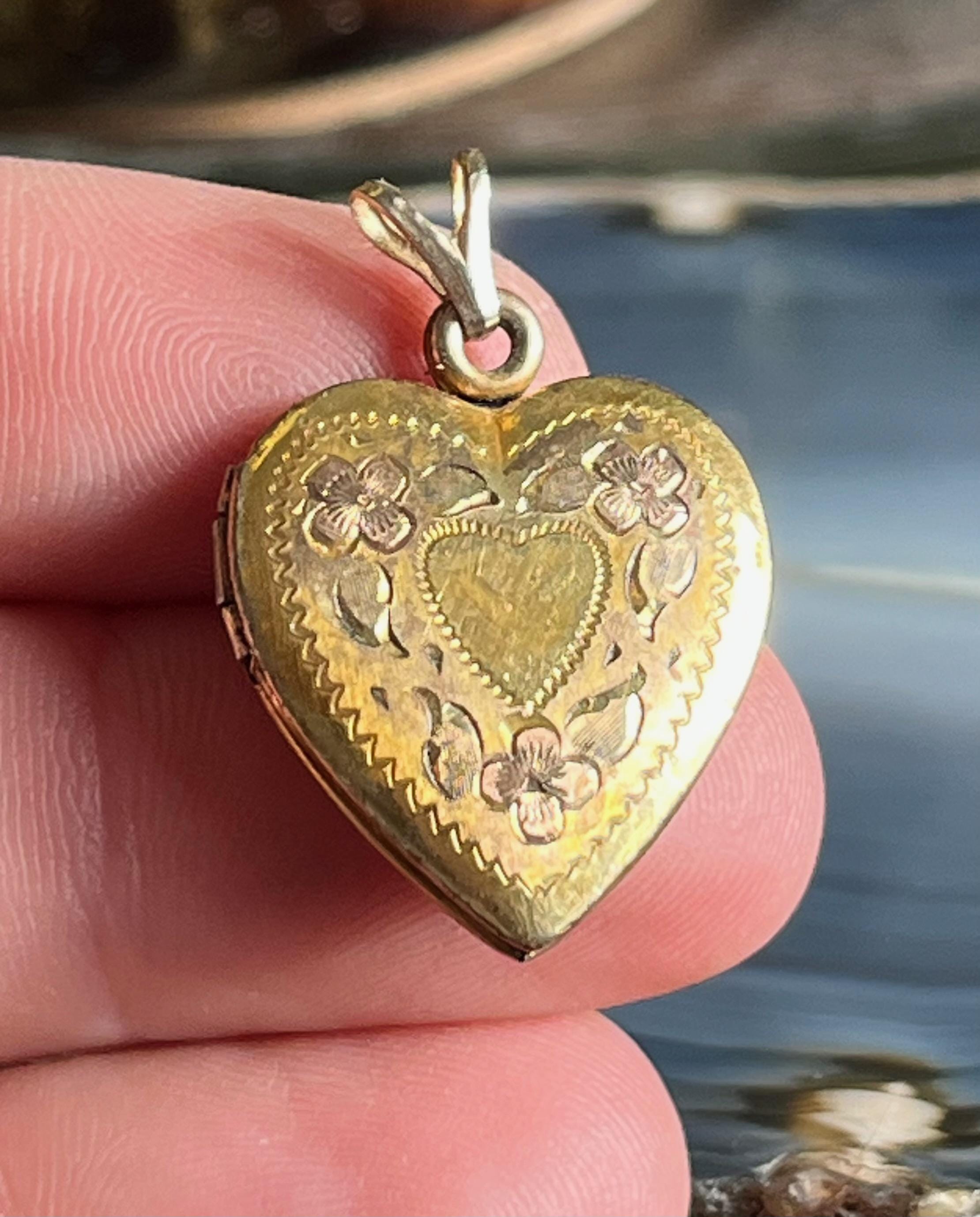 Collier Argent Rhodié Médaillon Coeurs Ref. 53409