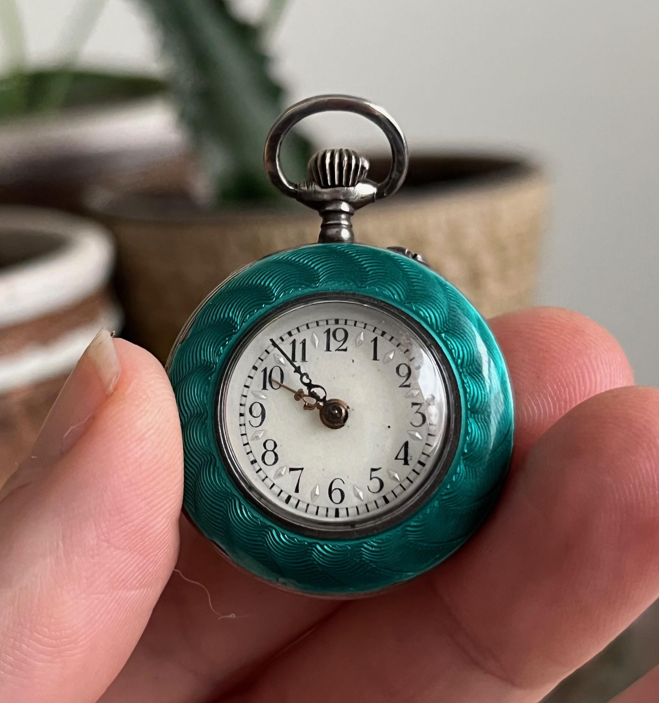 アンティーク グリーン ギョーシェ エナメル 935 シルバー 小型