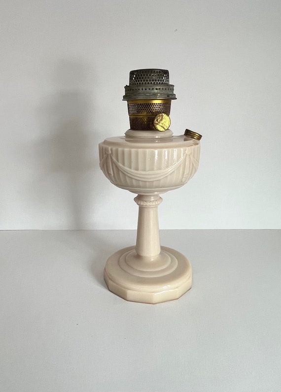 Aladdin Model B Oil Lamp Base (JL) Aladdin Model B Oil Lamp Base (JL)