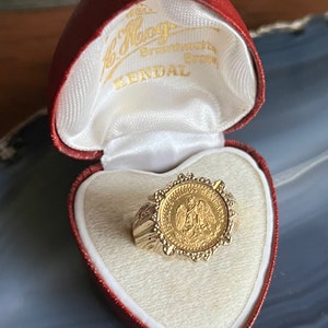 Vintage Mens or Ladies 14K Gold Mexican 1945 Dos Pesos Coin Signet Ring