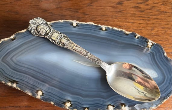 Antique Sterling Silver Minneapolis Minnesota Souvenir Spoon
