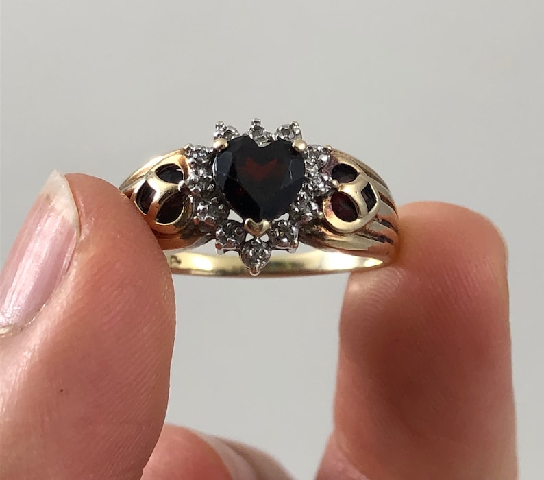 Vintage Victorian Style 10K Gold Heart Shaped Garnet Diamond Ladies Cluster Cocktail Dinner Statement Ring