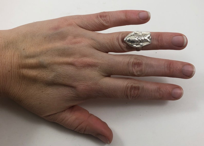 Vintage Mid Century Modern Modernist 800 Silver Fish Ring