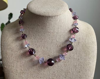Beautiful Vintage Art Deco Shades of Purple Cut Crystal Beads Chain Link Necklace