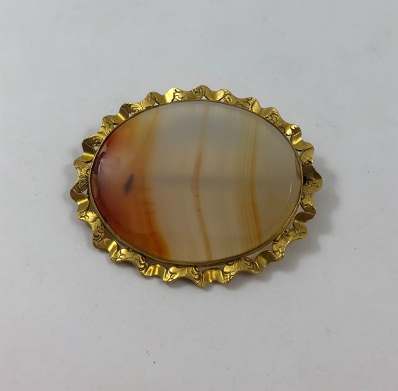 c1870 Victorian Agate and Pinchbeck Gold Brooch - image 2