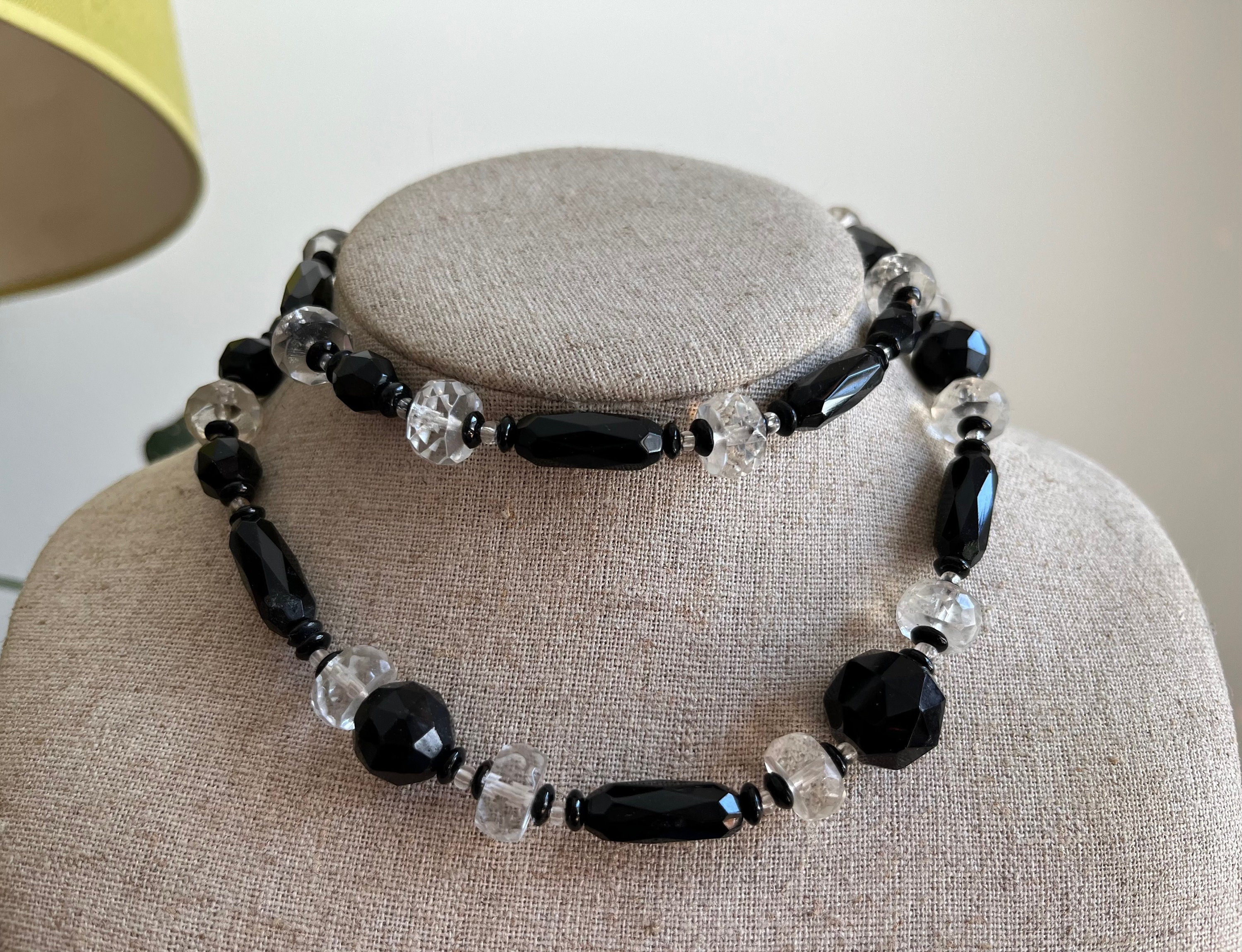 Collier Art Déco Long - Pâte De Verre Et Jais Noir - Longueur 40 Cm
