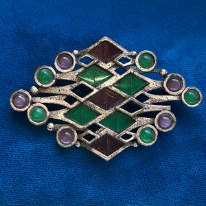 Vintage Miracle Scottish Celtic Pewter Brooch Glass Chrysoprase and Amethyst