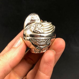 Vintage Antique T90 Silver Asian Cambodian Figural Bird Betel Nut Trinket Pill Box