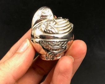 Vintage Antique T90 Silver Asian Cambodian Figural Bird Betel Nut Trinket Pill Box