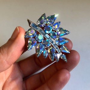 Vintage Marcel Boucher 7927 Blue Aurora Borealis Leaf Rhinestone Brooch