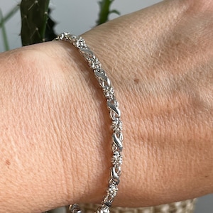 Vintage 10K White Gold Diamond Tennis Bracelet