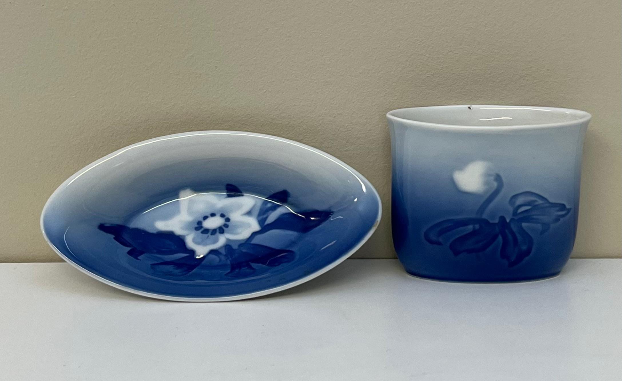 Vintage Bing & Grondahl Denmark Porcelain Blue and White Julrose