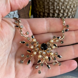 Vintage Coro Gold Tone Rhinestone Pearl and Enamel Floral Spray Necklace