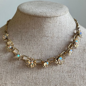 Vintage Gold Tone Aurora Borealis Rhinestone Flower Choker Necklace