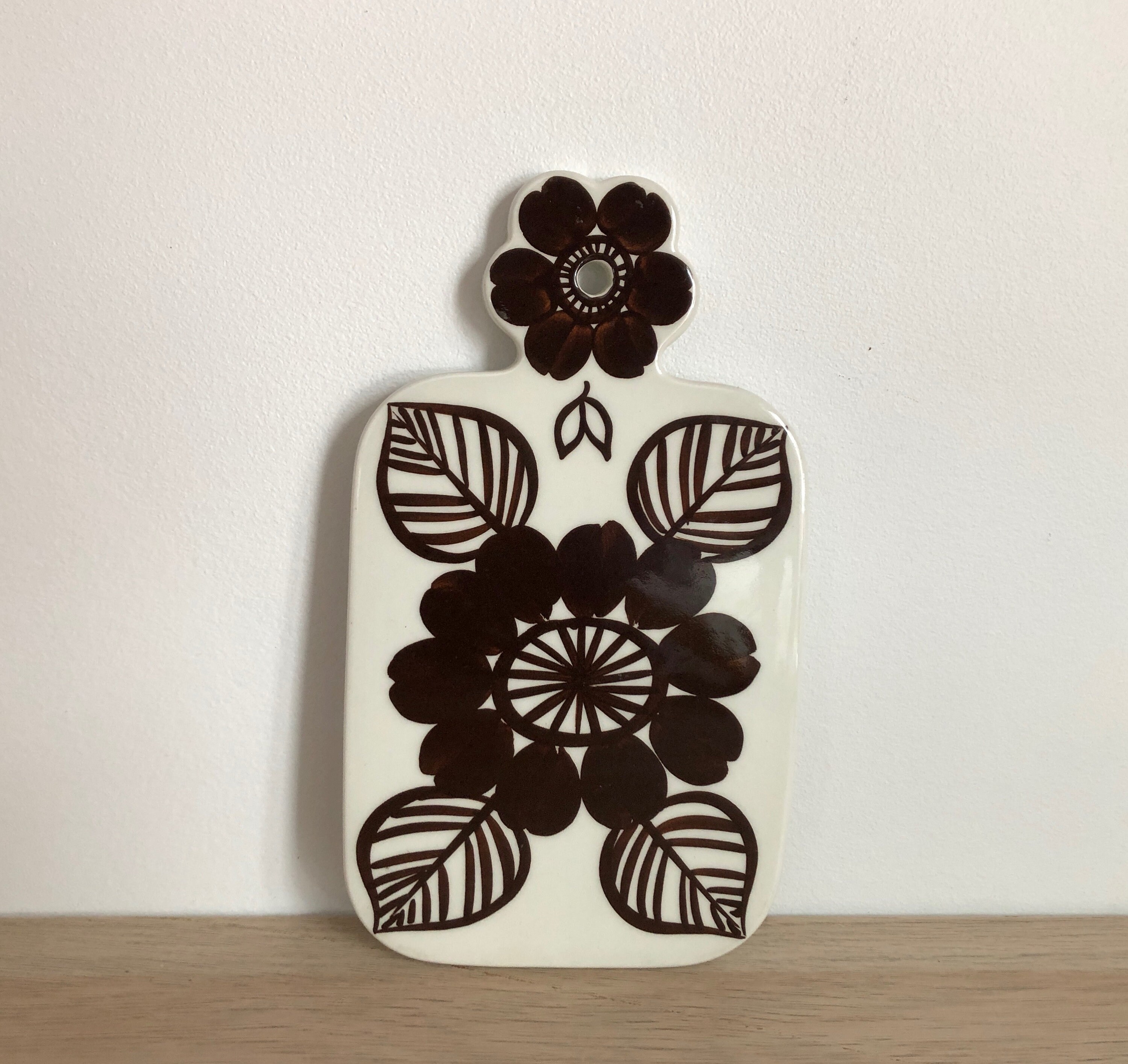 Arabia Finland Atelje Brown & White Wall Hanging Ceramic Cheese