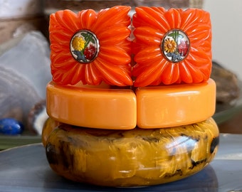 CHOICE Carved Clamper Bakelite Stacking Bangle Bracelets