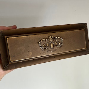 Rare Tobacciana Collectible Antique Vintage Fancy Table Top State Express Cigarette Tin