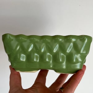 Plantador de cactus suculento rectangular de cerámica verde vintage de mediados de siglo