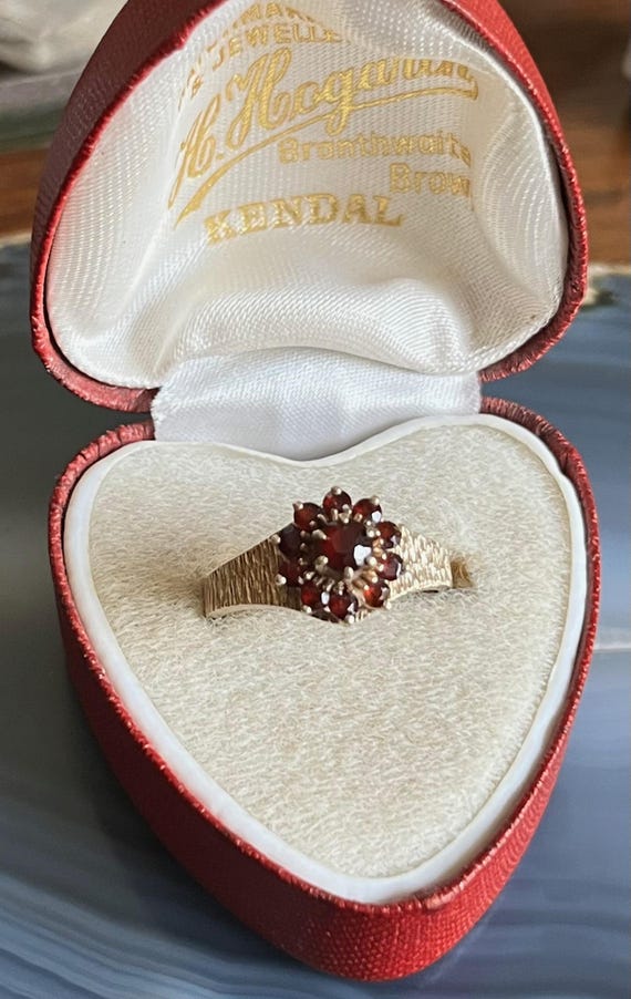 1970s Vintage Bermark 10K Gold Garnet Cluster Ring - Etsy Canada